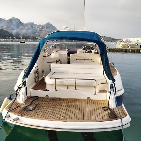 Boat Exclusive Giardini-Naxos